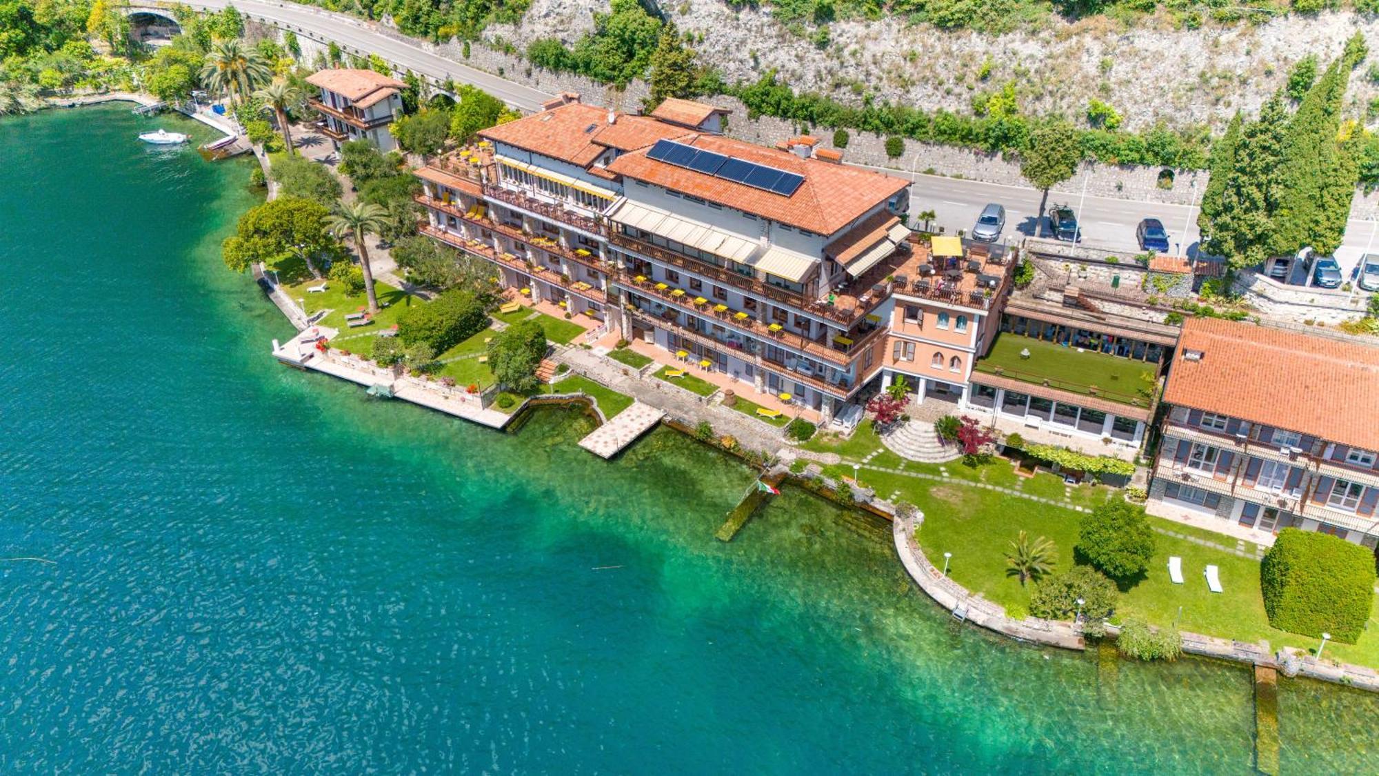 Hotel Forbisicle Tignale Exterior photo