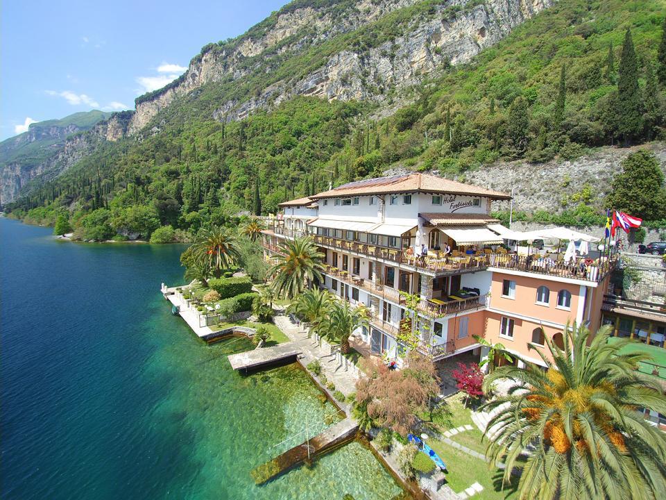 Hotel Forbisicle Tignale Exterior photo