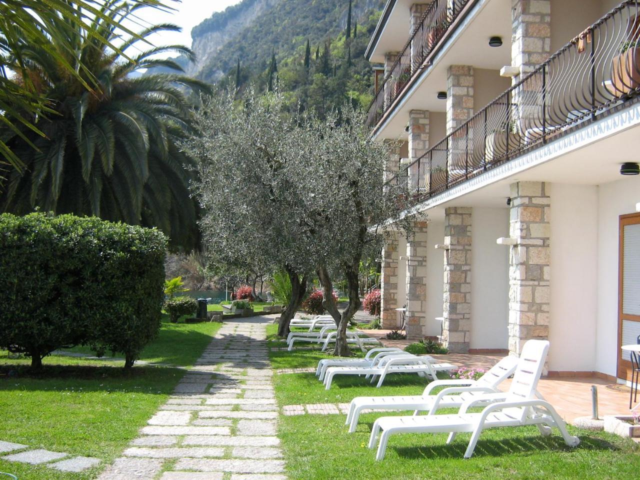 Hotel Forbisicle Tignale Exterior photo